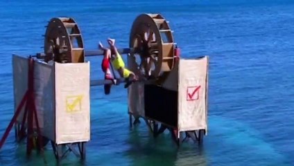 Luca Vetrone si fa la pipì addosso in diretta all'Isola dei famosi