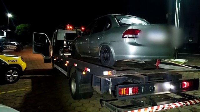 Quatro são encaminhados à 15ª após serem abordados com maconha e revólver em Corbélia