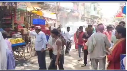 पटना: सड़क पर दुकान लगाने वाले दुकानदारों से नगर प्रशासन ने वसूला जुर्माना, मचा हड़कंप