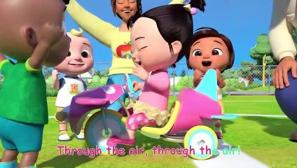 Airplane Song - CoComelon Nursery Rhymes & Kids Songs