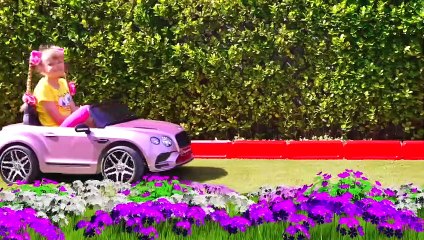 Diana and Roma's Car Service Adventure!