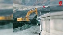 Maden ocağındaki toprak kayması kameralara yansıdı
