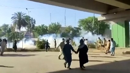 Pakistán | La detención del ex primer ministro Imran Khan incendia las calles