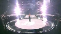 Marco Mengoni chante 
