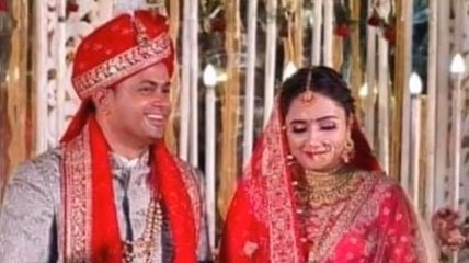 रोहतास डीएम को महिला अधिकारी से हुआ प्यार, शादी की वीडियो हुई वायरल