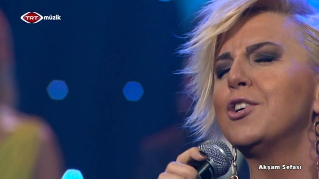 Ayşe Ekiz / Sen de git sevme unut kimler unutmadı ki