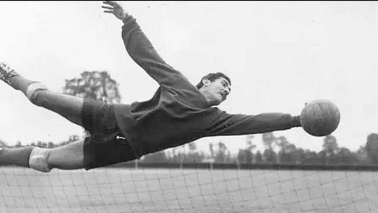 Dünya Kupası tarihine geçen kaleci Antonio Carbajal yaşamını yitirdi