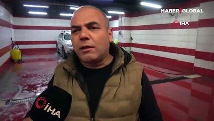 Togg'u oto yıkamacıda gören vatandaş, onu temizlemek için can attı: 'Yıkamak bize nasip oldu'