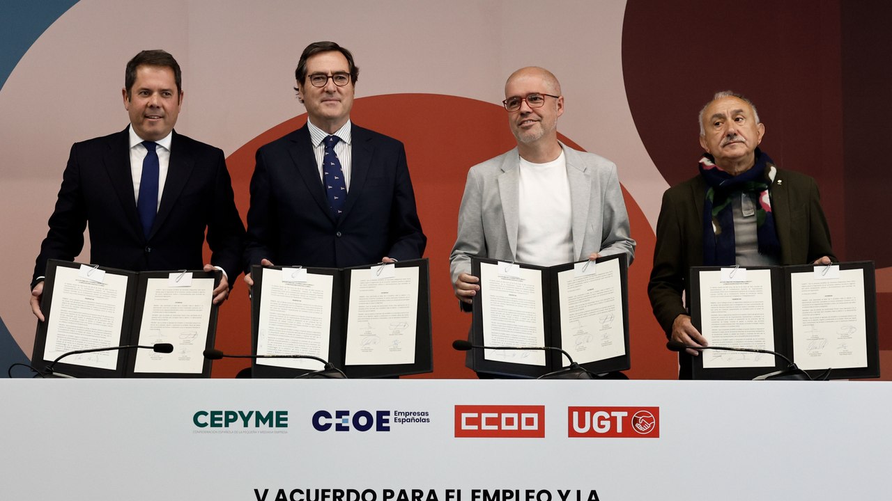Sindicatos y patronal firman el nuevo acuerdo salarial hasta 2025