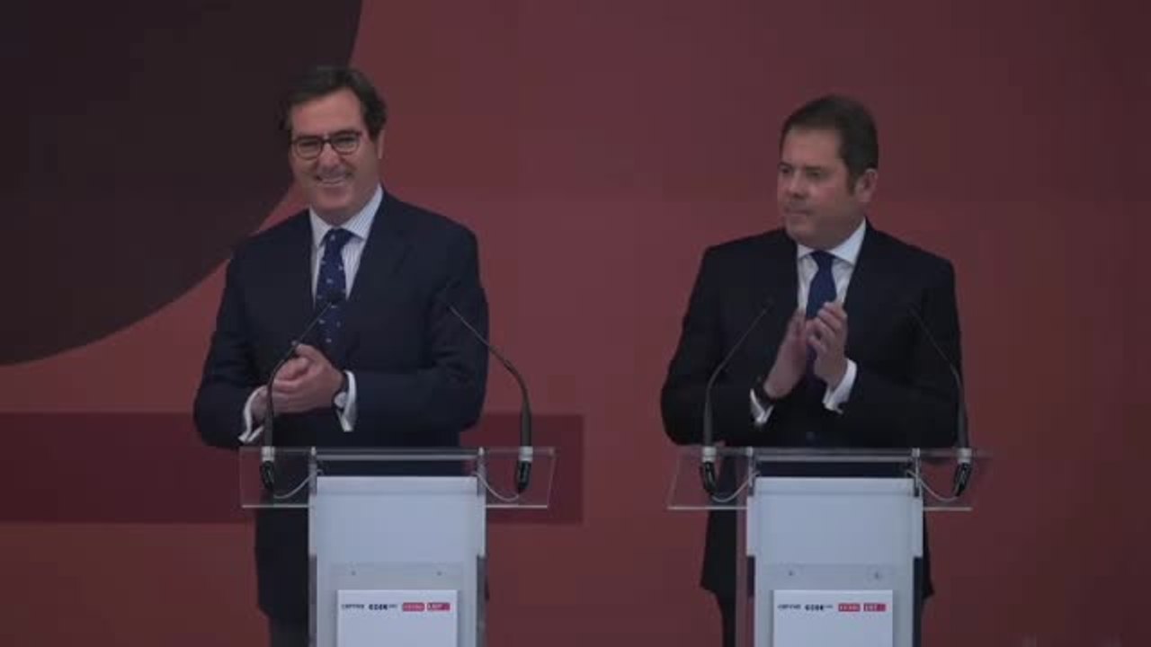 Empresas y trabajadores firman la paz social