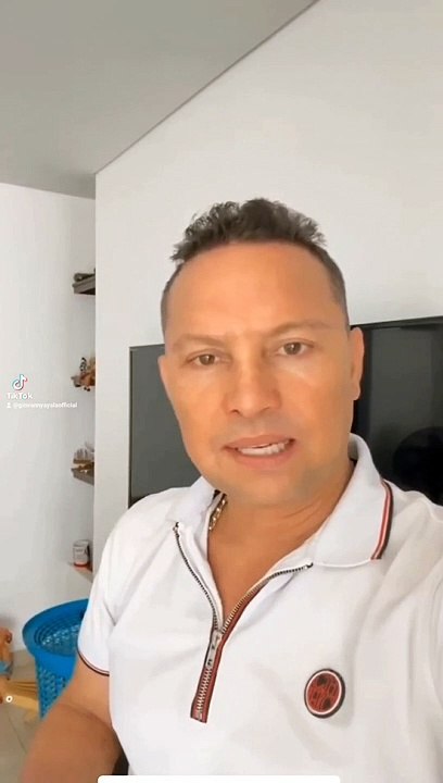 Un cantante colombiano fue demandado por una mujer que intentó quitarse la vida escuchando su música