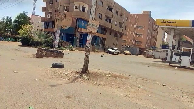 Sudão tem mais um dia de combates sem acordo entre generais