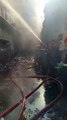VIDEO... Ahmedabad : पटाखे की फैक्ट्री में लगी भीषण आग, धमाकों से दहला बापूनगर, 8 घायल