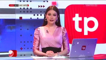 Minibuses provocan congestión vehicular debajo del puente en la zona de la Terminal