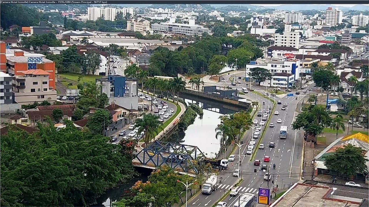 Filas quilométricas são registradas no Centro de Joinville por conta de obra em ponte