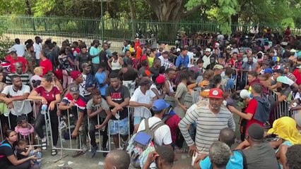 المهاجرون يتهافتون إلى حدود المكسيك مع الولايات المتحدة