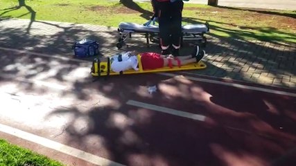 Mulher é atropelada por patinete na ciclovia