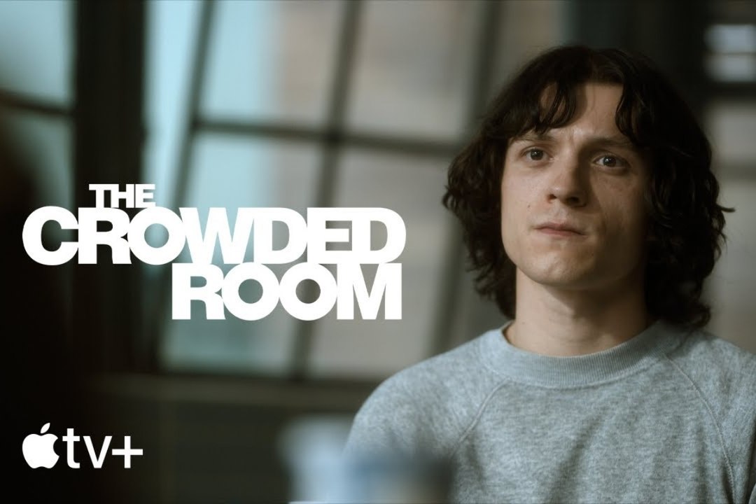 THE CROWDED ROOM Bande Annonce VO (2023) Tom Holland, Amanda Seyfried