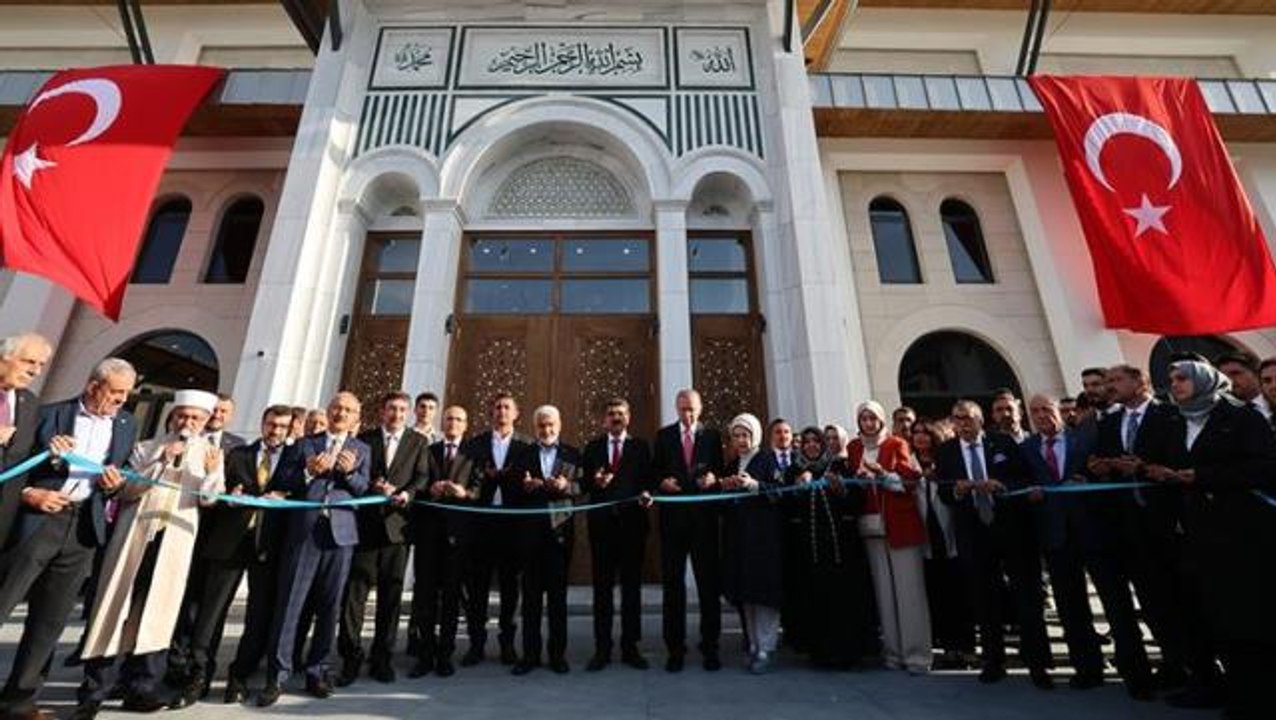 Cumhurbaşkanı Erdoğan, Batman'da Necat Nasıroğlu Külliyesi'nin açılışını yaptı