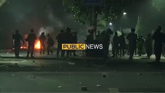 Lahore ke Mall Road Pr Pti Karkun Or Police Aamne Samne | Public News | Breaking News | Pakistan Breaking News