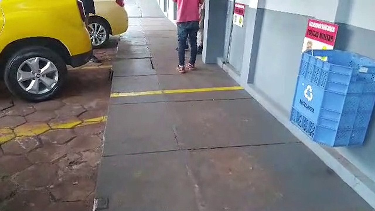 Após quebrar vidraça na Rodoviária, homem é detido
