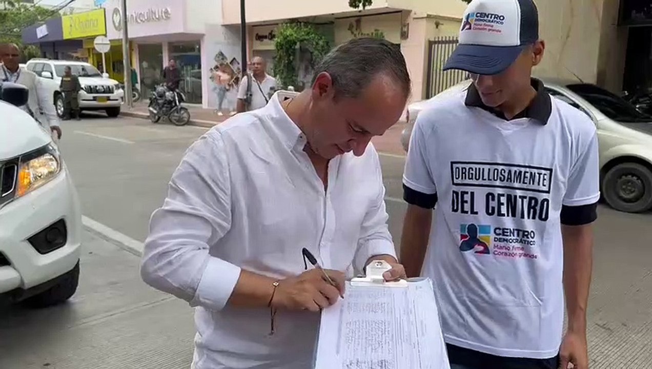 recolecta de firmas en Valledupar