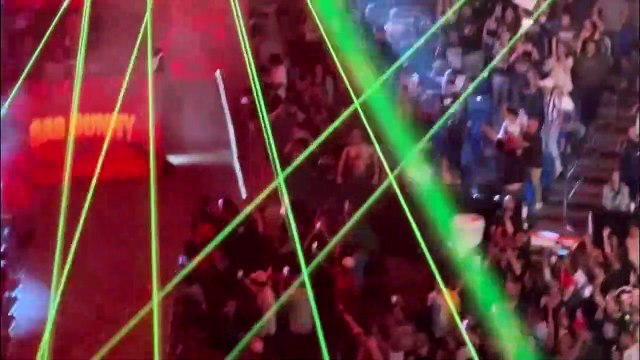 Bad Bunny saves Rey Mysterio from The Judgment Day - WWE Smackdown 5/5/23