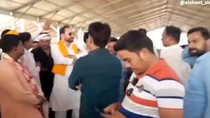 बीजेपी विधायक ने कहा- बाबा बागेश्वर के आगमन से नेताओं में भय, कही बाबा भविष्यवाणी न कर दे