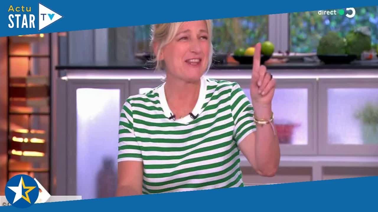 “Mais j’aime l’alcool !” : Anne-Elisabeth Lemoine fait une drôle de confidence dans C à vous