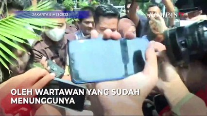 Télécharger la video: Viral Wartawan Tanya ke Kadinkes Lampung Reihana, Soal LHKPN hingga Alis Mirip Syahrini