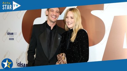 "C'était ce qu'il fallait faire" : Virginie Efira se confie sur sa réaction et son baiser à Niels Sc