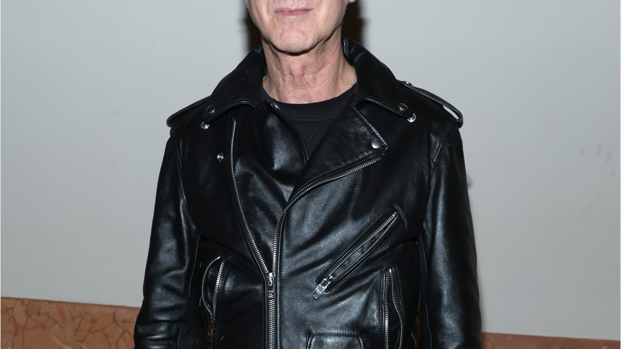 GALA VIDEO - Étienne Daho amoureux discret : “Je n’aime pas trop parler de mes partenaires”