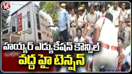 Delhi Govt Wins Supreme Court Battle With Centre, Gets Control Over Services | V6 News