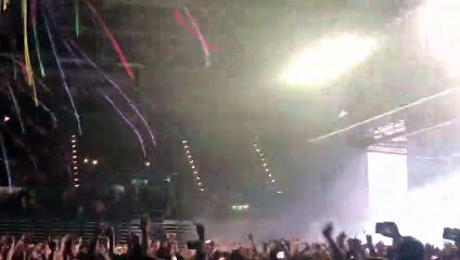 BMTH Birmingham Tour 2018 - Throne