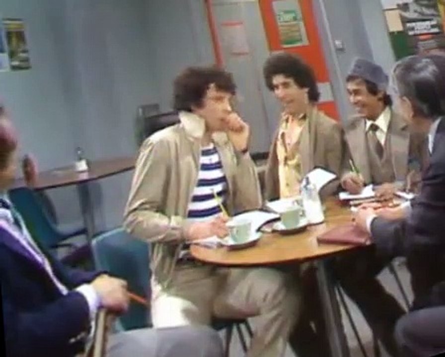 Mind Your Language S03 E02
