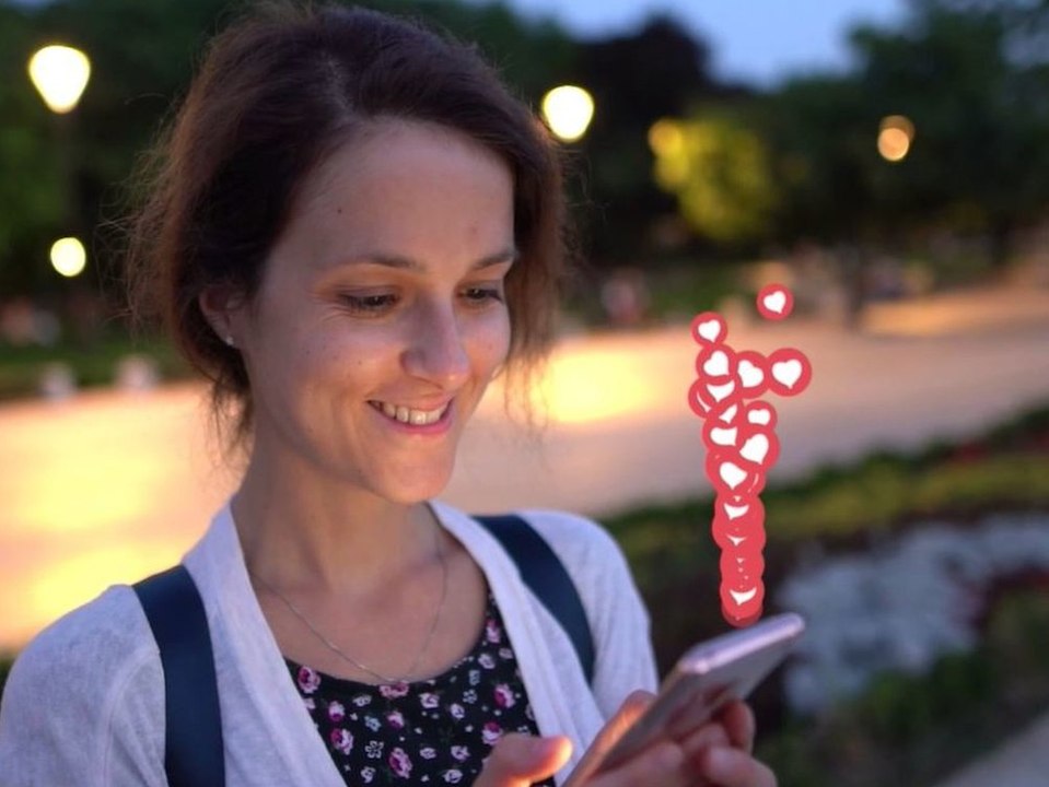 Das bedeuten die unterschiedlichen Farben bei Herz-Emojis