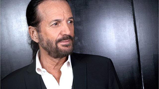 Voici - Francis Lalanne en garde à vue après des accusations de violences sur son ex-compagne