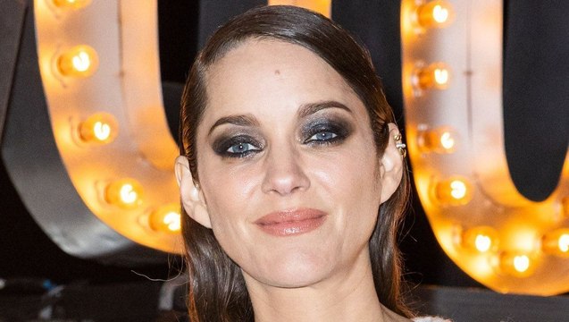 Marion Cotillard : l'actrice enflamme la piste de danse avec Paris Hilton