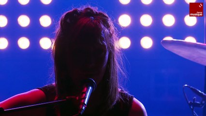 Charlotte Planchou, Robinson Khoury : La vie d'ici bas / Indifférence (Tony Murena, Gus Viseur, André Minvielle)