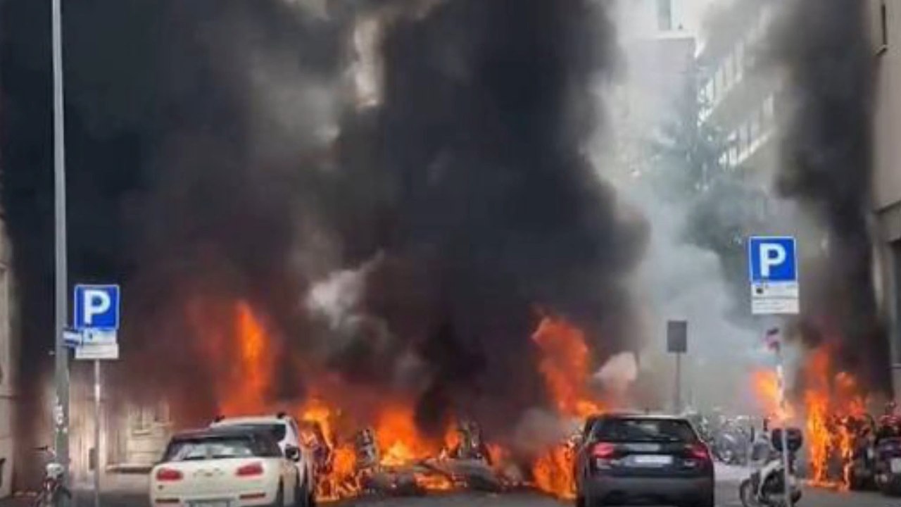 Explosion in mailand - mehrere autos in flammen