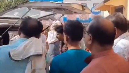 मुजफ्फरपुर में हुआ भीषण सड़क हादसा, खून से लथ-पथ दिखी सड़क