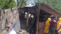 कच्चे घर में लगी आग, हजारों रुपए का सामान जलकर राख
