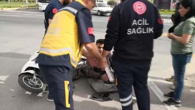 Hafif ticari araç elektrikli motosiklete çarptı: 1 yaralı