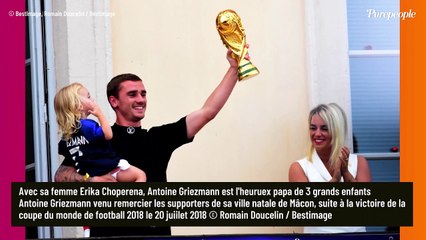 Tải video: Antoine Griezmann : Son fils Amaro adorable avec ses longs cheveux blonds, sa maman immortalise son sacré style