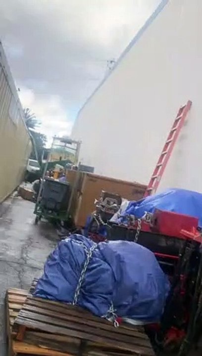 Sudden Tornado in California