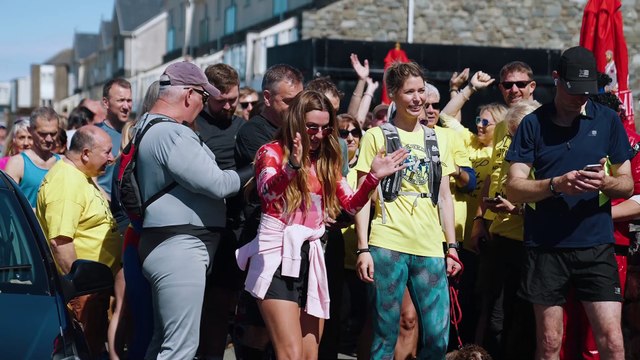 Tywyn to Aberdyfi beach run raises thousands for charity