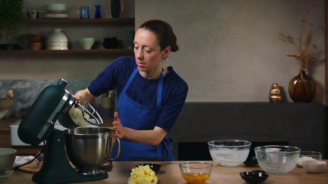 Apollonia Poilâne Teaches Bread Baking S99 E08 Brioche