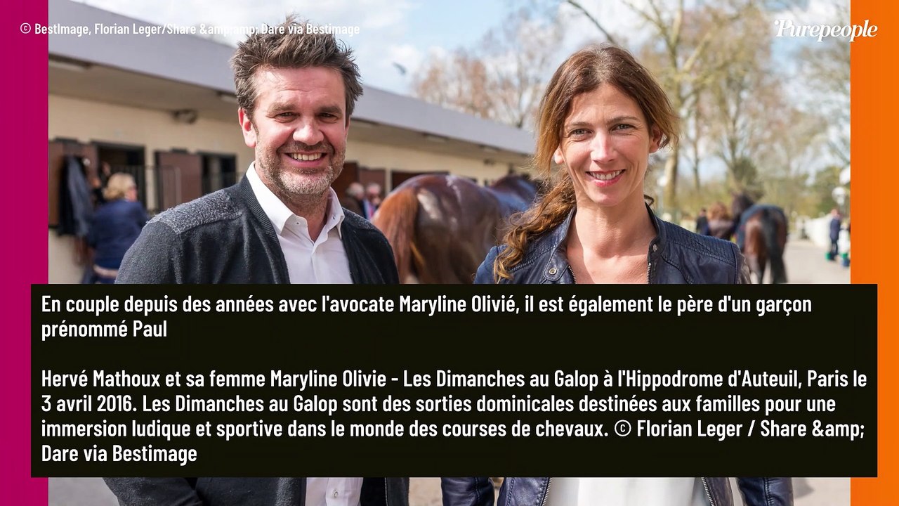 Hervé Mathoux (Canal Football Club), heureux papa de Paul, son fils très beau gosse et talentueux qui lui ressemble tant