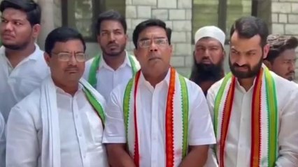 నిర్మల్: ఎస్ఐ అనిల్‌ను ఇంకా ఎందుకు సస్పెండ్ చేయలేదు?