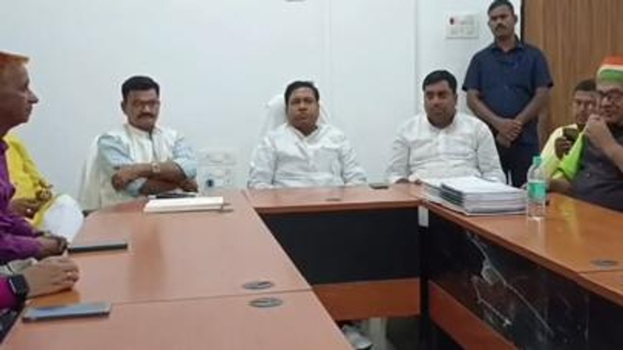 जहानाबाद: बागेश्वर सरकार के समर्थन में उतरे प्रभारी मंत्री संतोष सुमन, देखिए क्या कहा